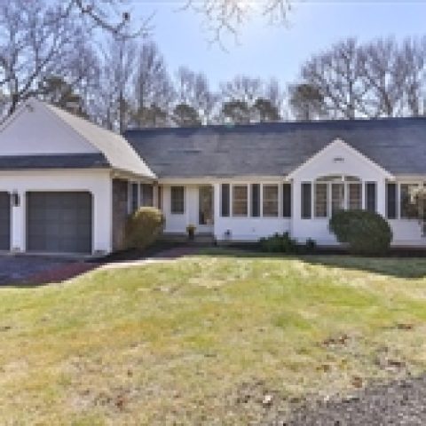 32 Madison Dr, East Sandwich, MA