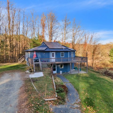 373–375 Montague Rd, Amherst, MA